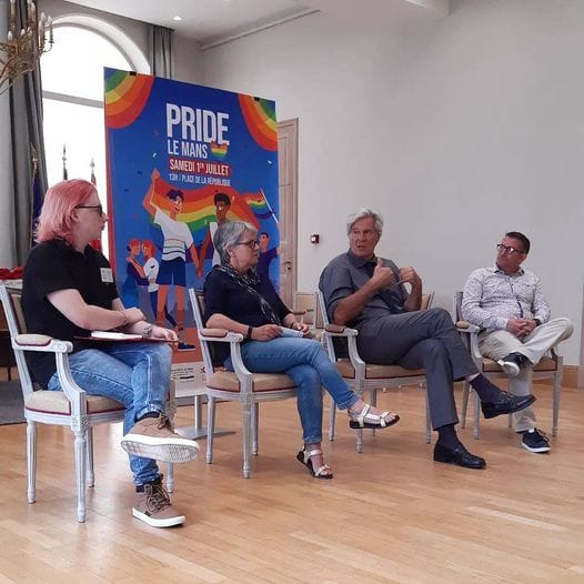 conférence de presse à  la mairie du Mans